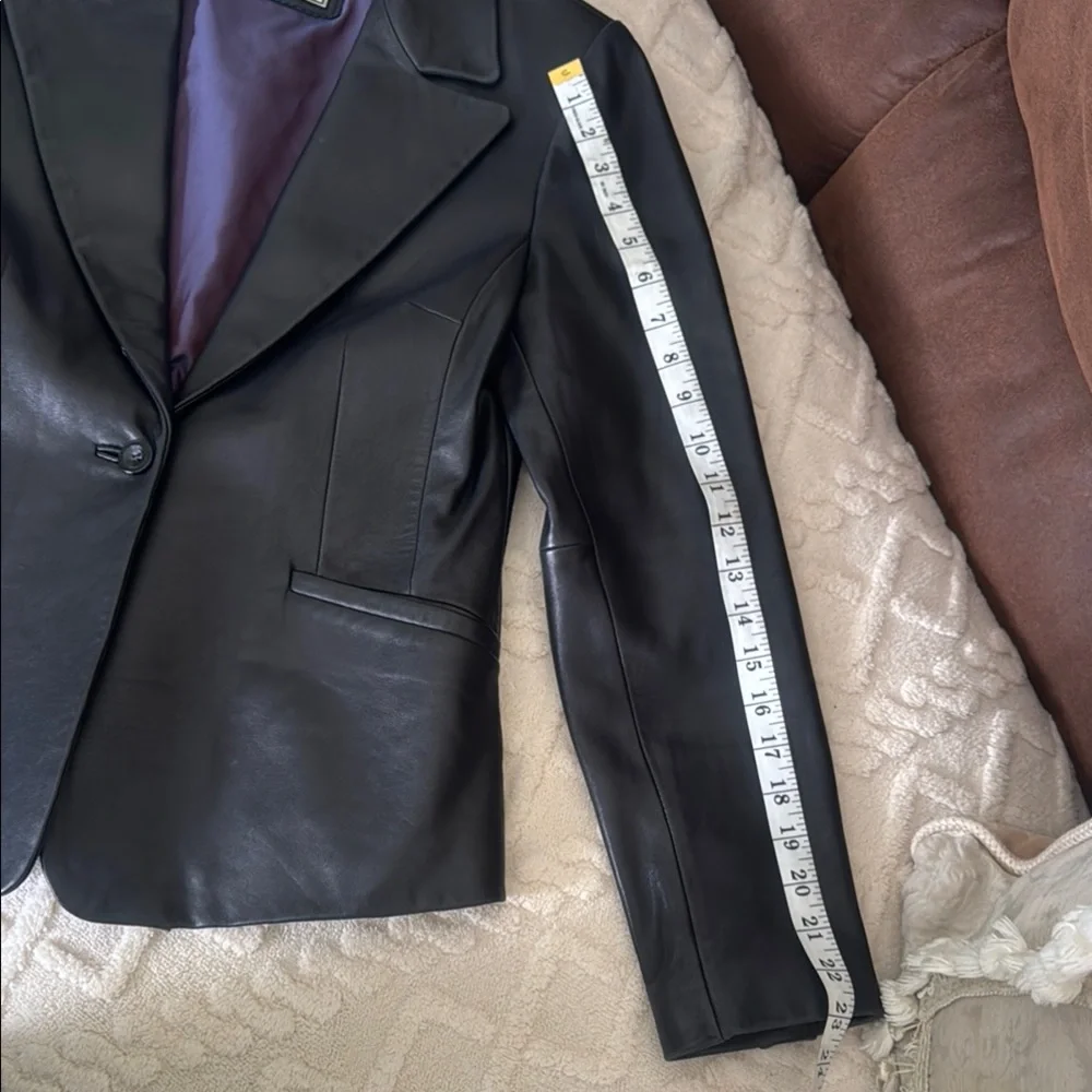 Women's Black Leather Jacket - Picture 8 of 16